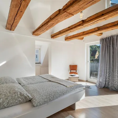 Ferienwohnung-alte Fachwerkresidenz * Bad Herrenalb